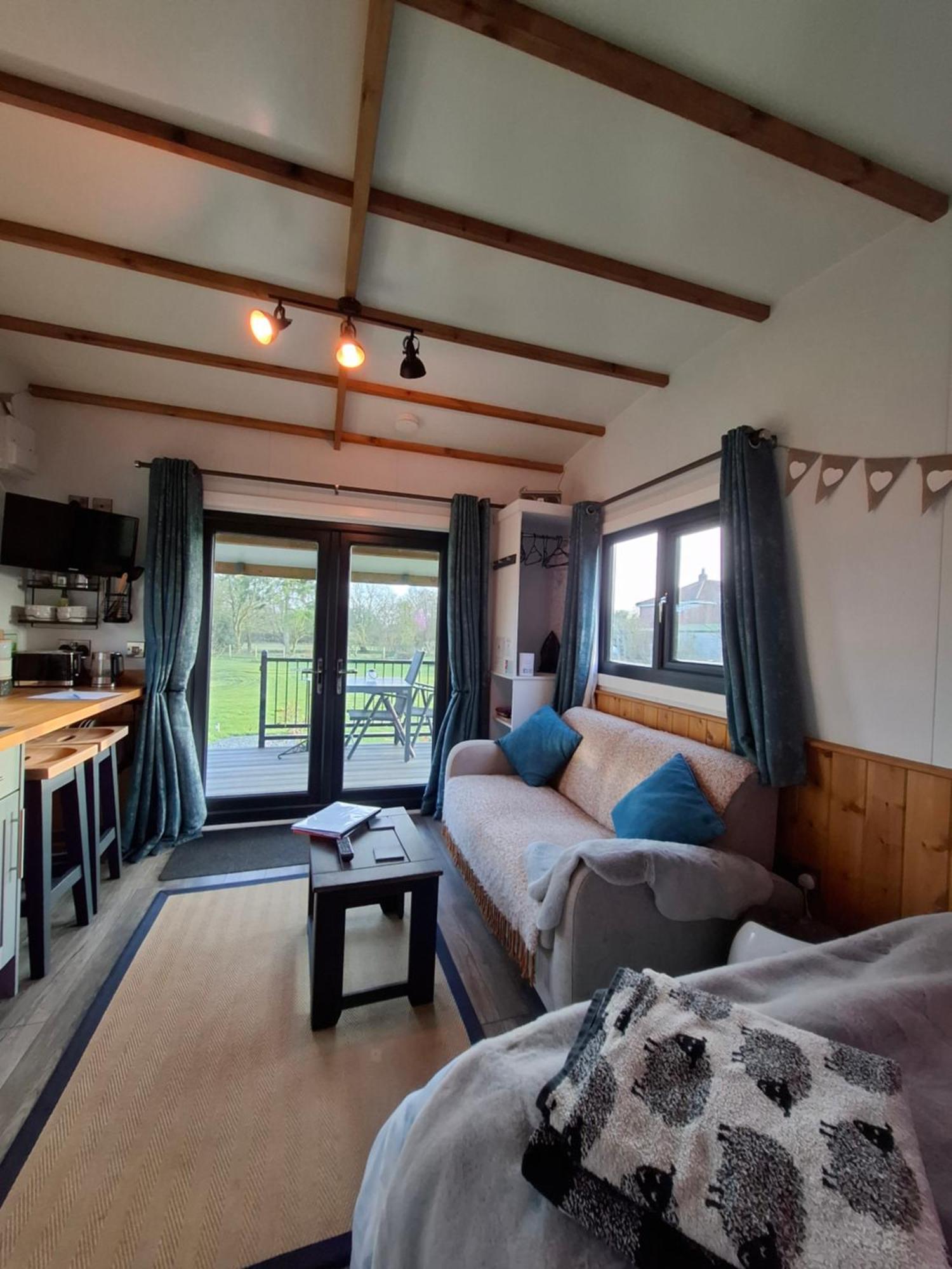 Peppercorn Pod At Beck House Glamping Hotel Salmonby Bagian luar foto